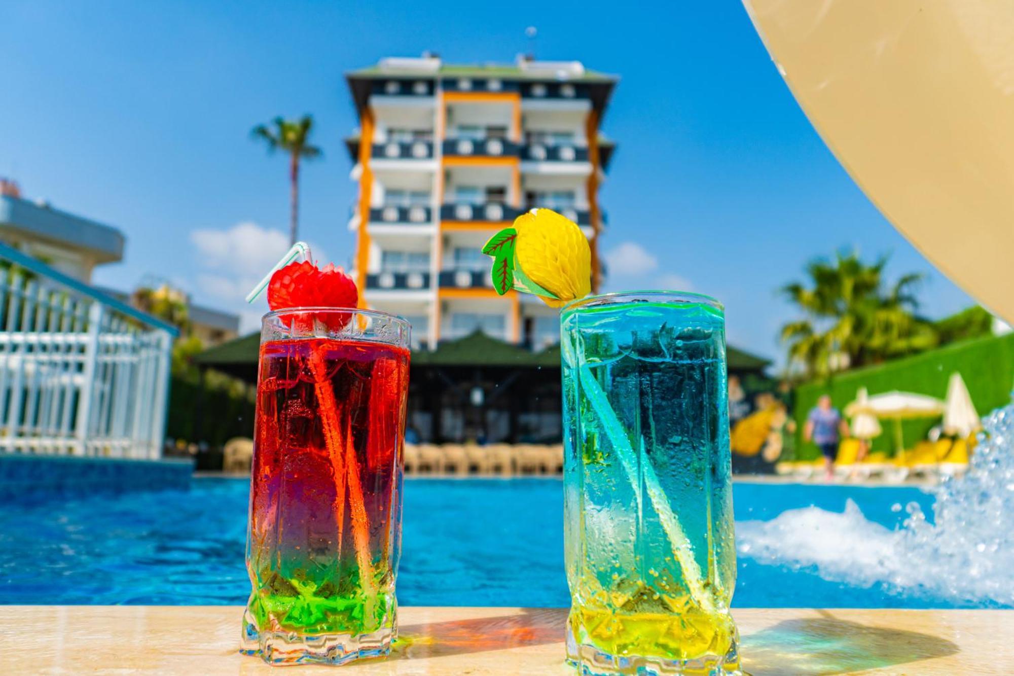 קונאקלי De Mare Family Hotel מראה חיצוני תמונה