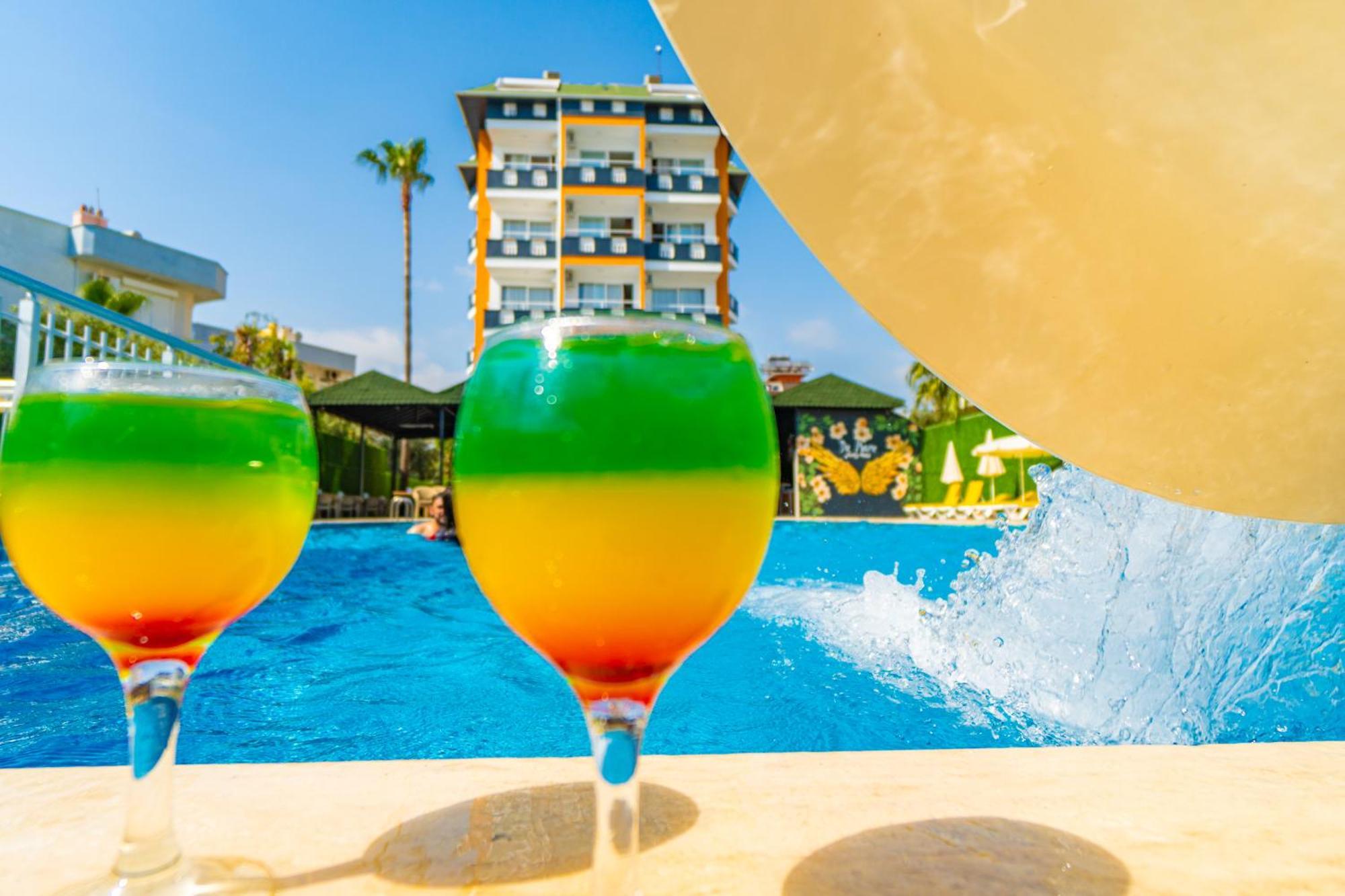 קונאקלי De Mare Family Hotel מראה חיצוני תמונה