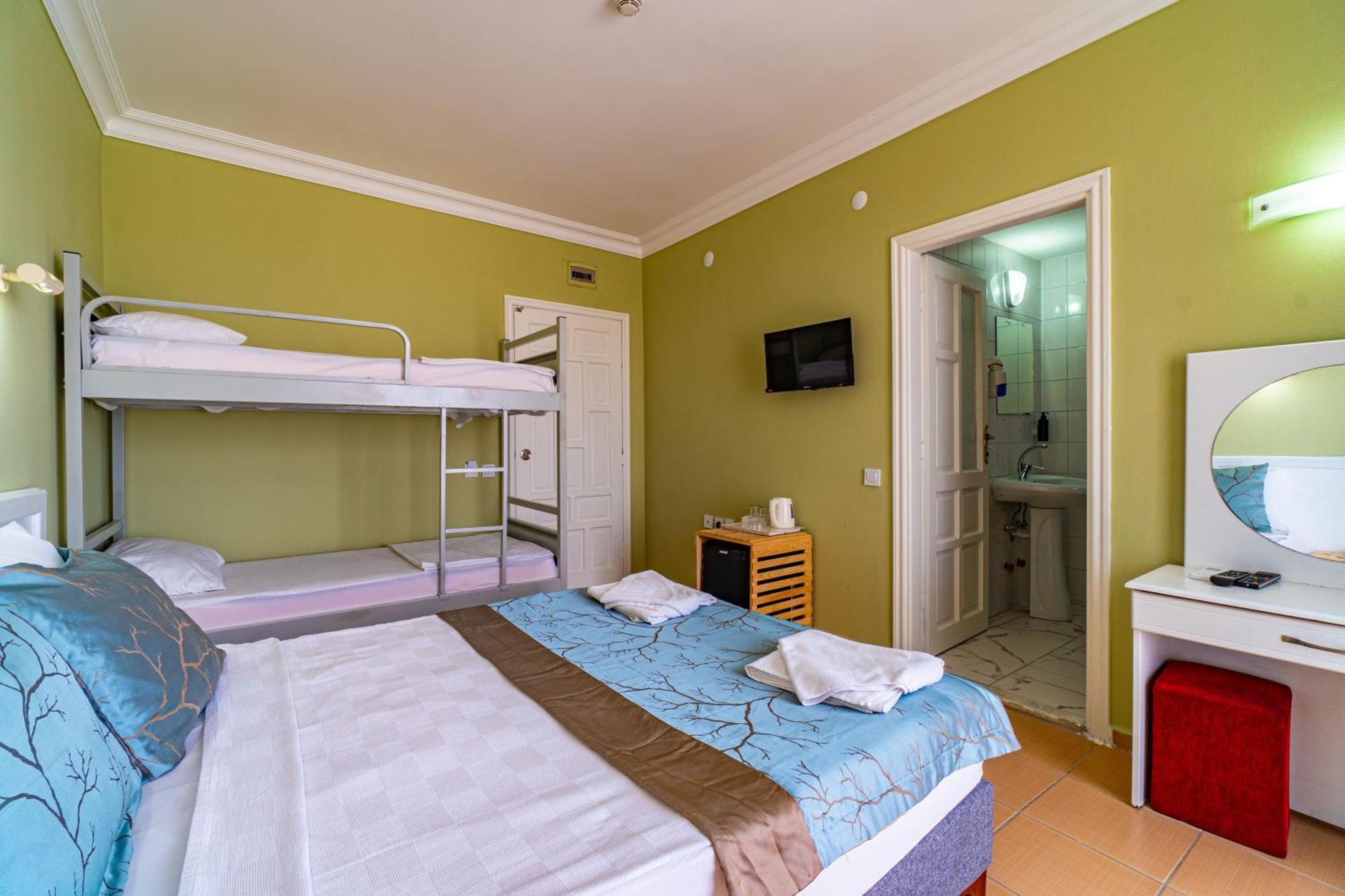 קונאקלי De Mare Family Hotel מראה חיצוני תמונה
