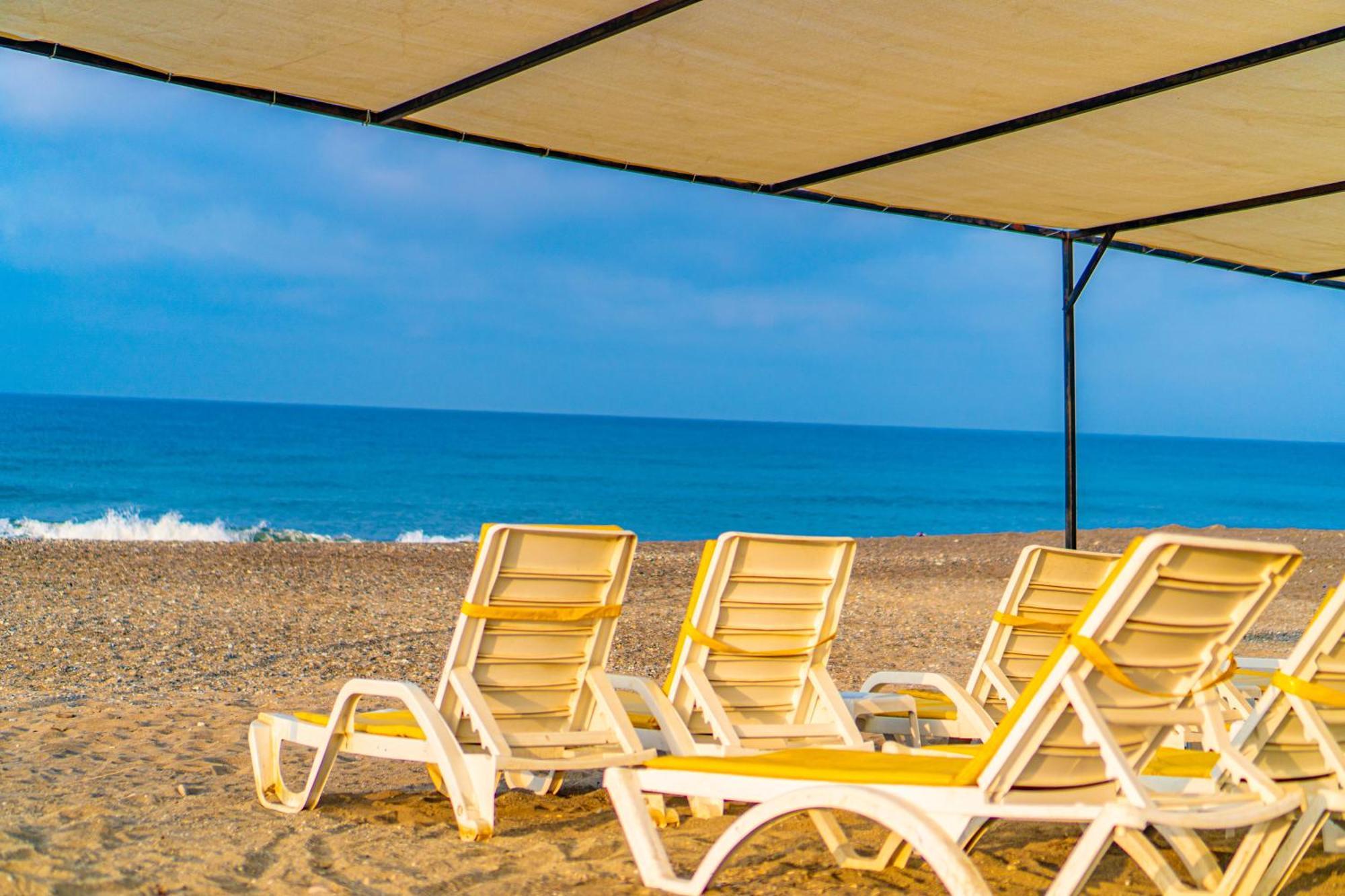 קונאקלי De Mare Family Hotel מראה חיצוני תמונה