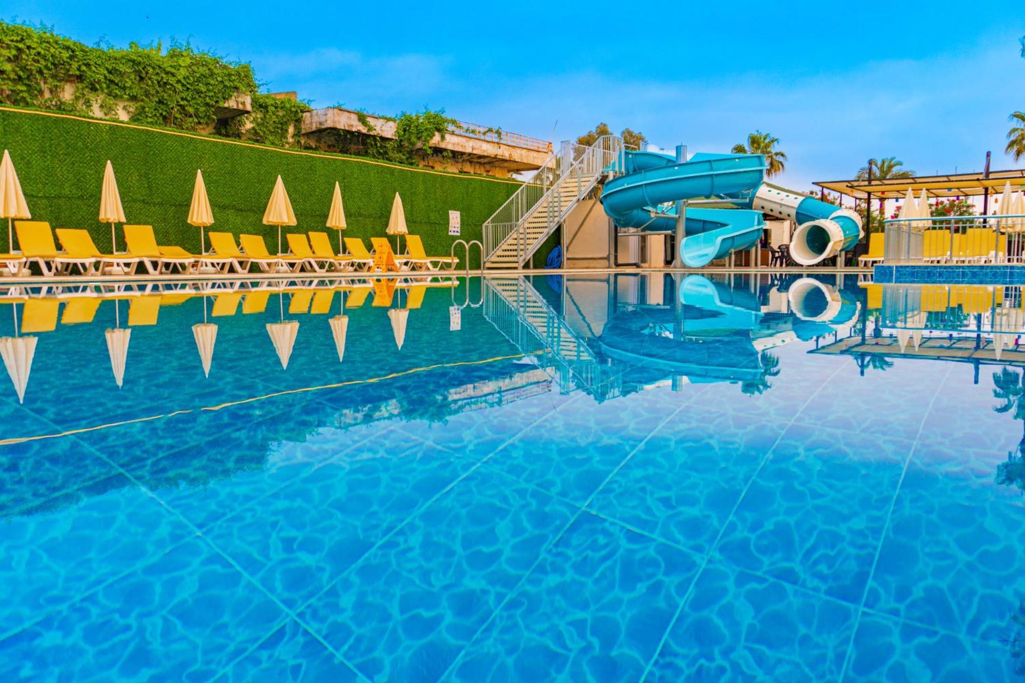 קונאקלי De Mare Family Hotel מראה חיצוני תמונה