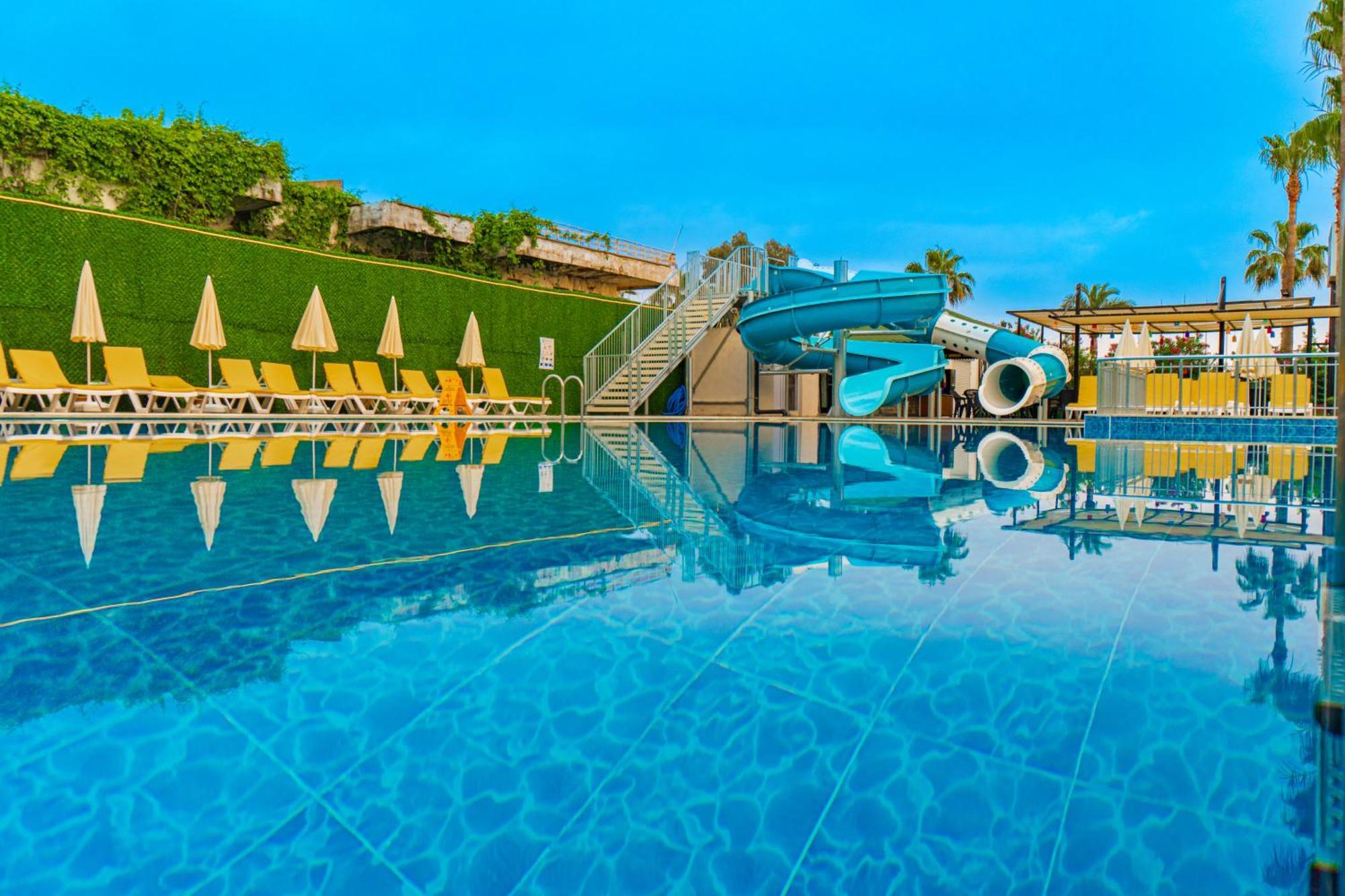 קונאקלי De Mare Family Hotel מראה חיצוני תמונה